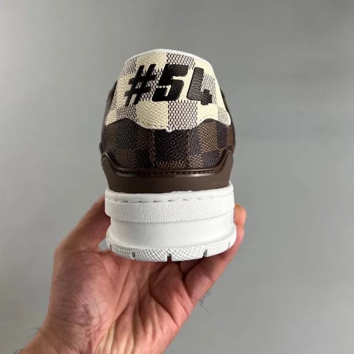 LV Trainer Marrom Monograma