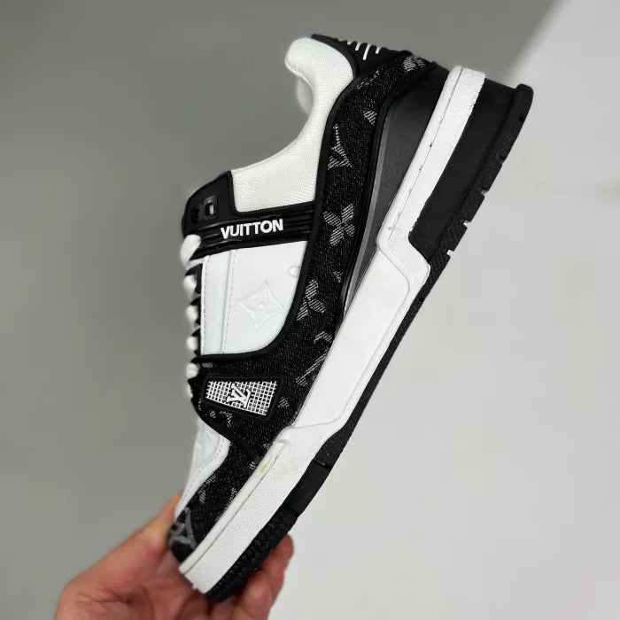LV Trainer Preto Branco
