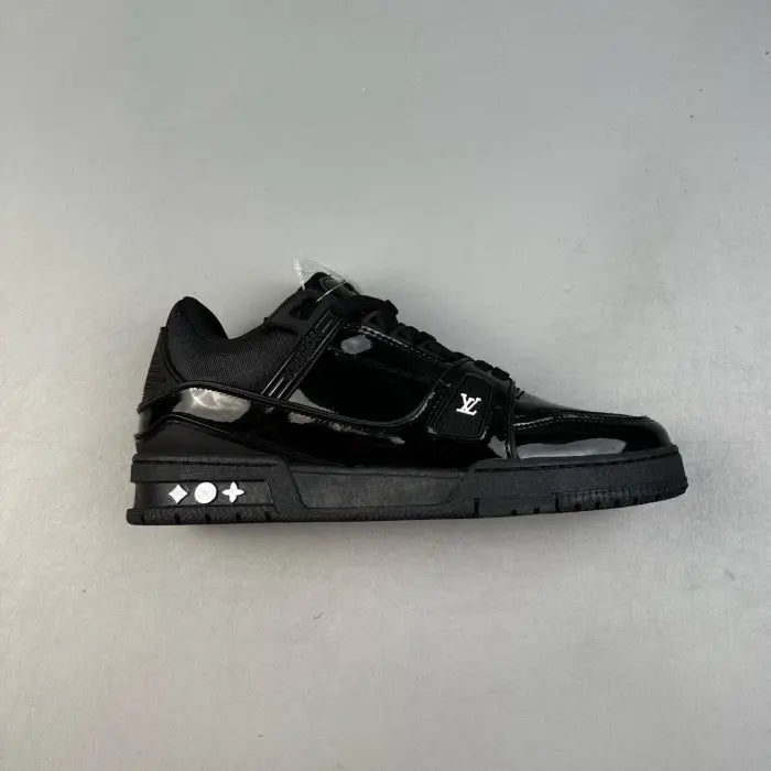 LV Trainer Preto