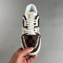 LV Trainer Marrom Monograma