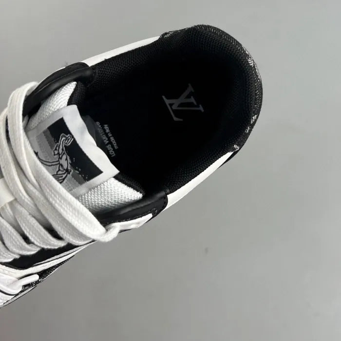 LV Trainer Branco Preto