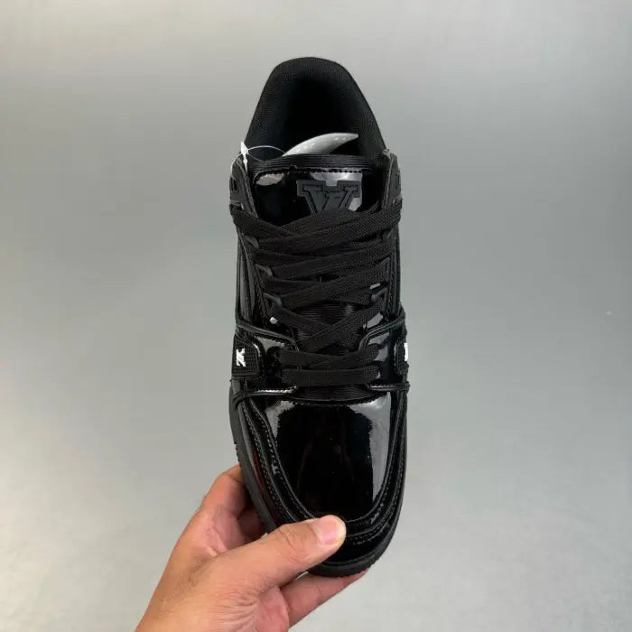 LV Trainer Preto