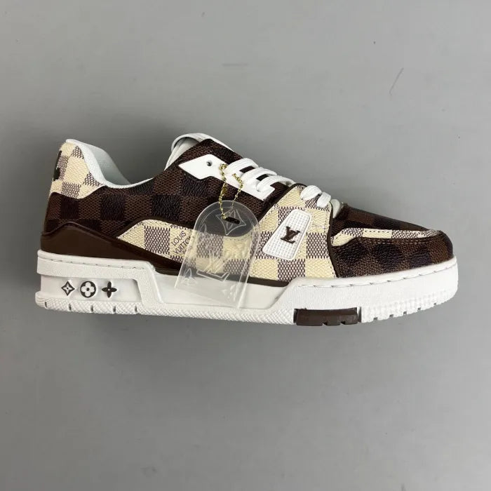 LV Trainer Marrom Monograma