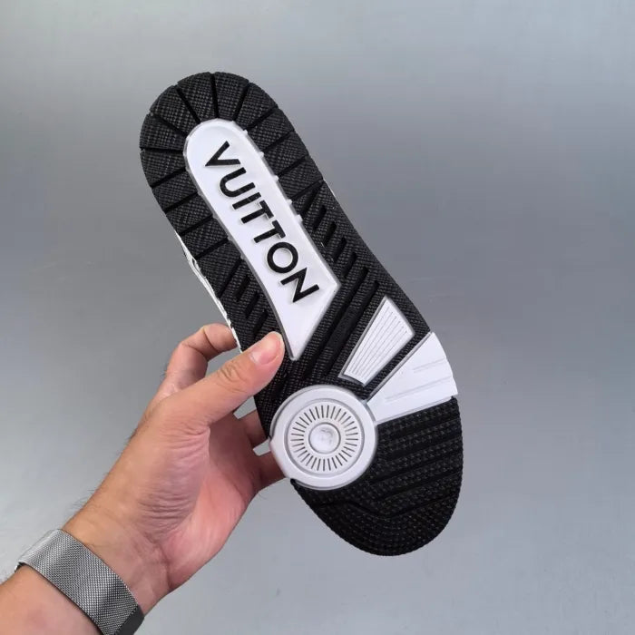 LV Trainer Branco Desenhado